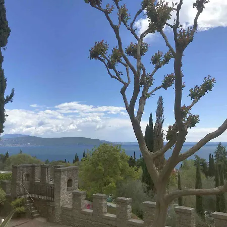 Villino Belvedere Holiday home Gardone Riviera